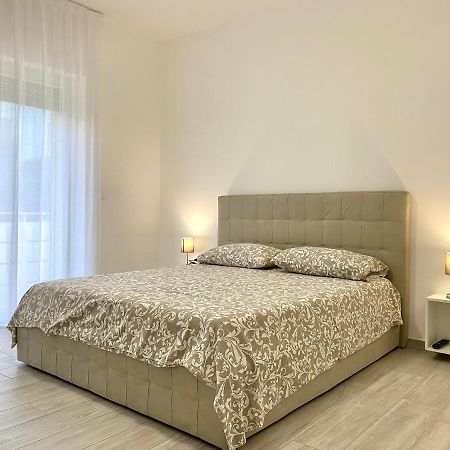 Casa Brina By Home080 - Puglia Mia Apartments Monopoli Esterno foto